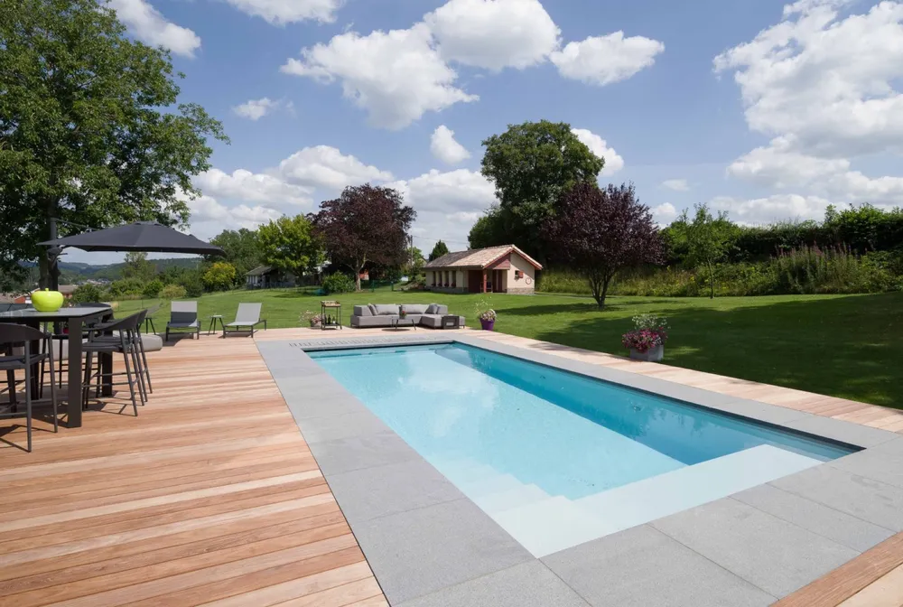 Fertiggestellter PoolFab-Pool im Sommer, Bild 7